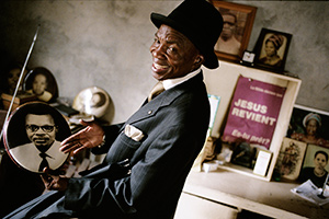 Photo by Hector Mediavilla from his S.A.P.E. series