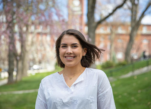 Emma Davison '21 headshot