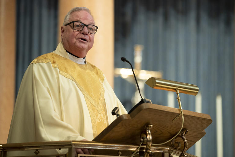 The Very Reverend Joseph O’Keefe, S.J. ’76, Provincial, USA East Province of the Society of Jesus, delivering the inauguration Mass homily.