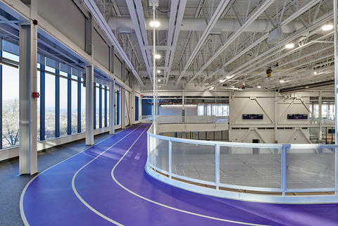 Suspensed jogging track in The Jo